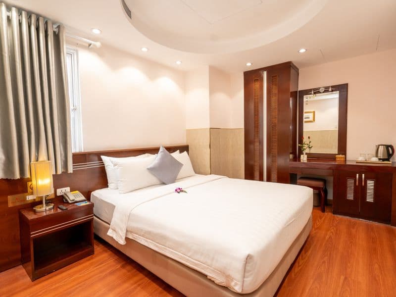 Phòng ngủ Superior Window tại Cap Town Hotel Sài Gòn – ảnh 1