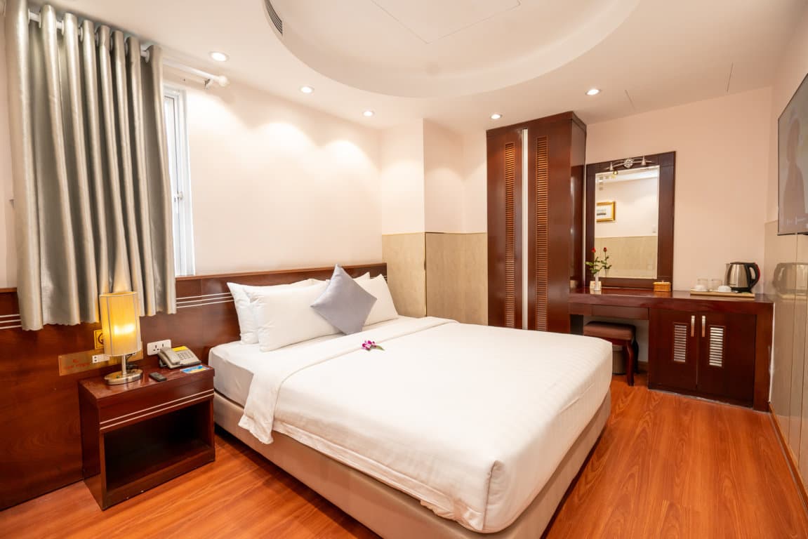 Phòng ngủ Superior Window tại Cap Town Hotel Sài Gòn – ảnh 1